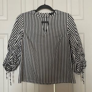 Express White And Black Striped Keyhole Ruched Puff Sleeve Top- Size S